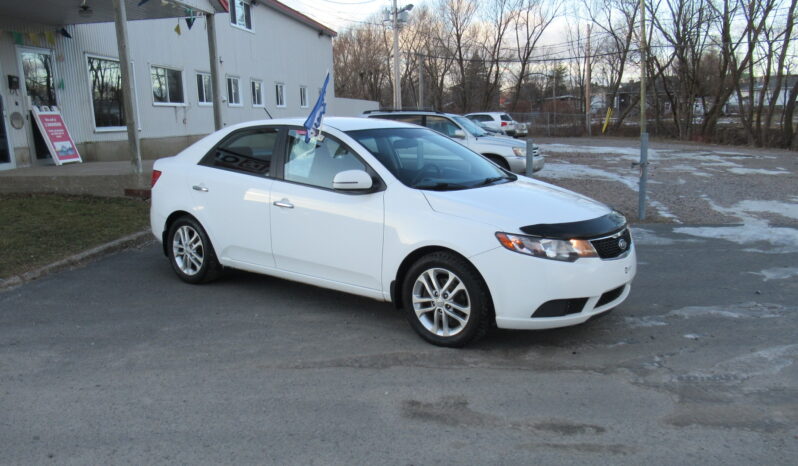 KIA FORTE 2011, AUTOMATIQUE INSPECTÉE ET GARANTIE complet