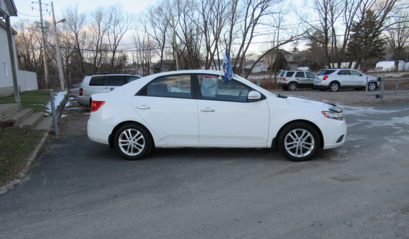 KIA FORTE 2011, AUTOMATIQUE INSPECTÉE ET GARANTIE complet