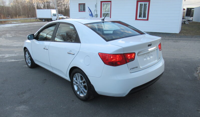 KIA FORTE 2011, AUTOMATIQUE INSPECTÉE ET GARANTIE complet